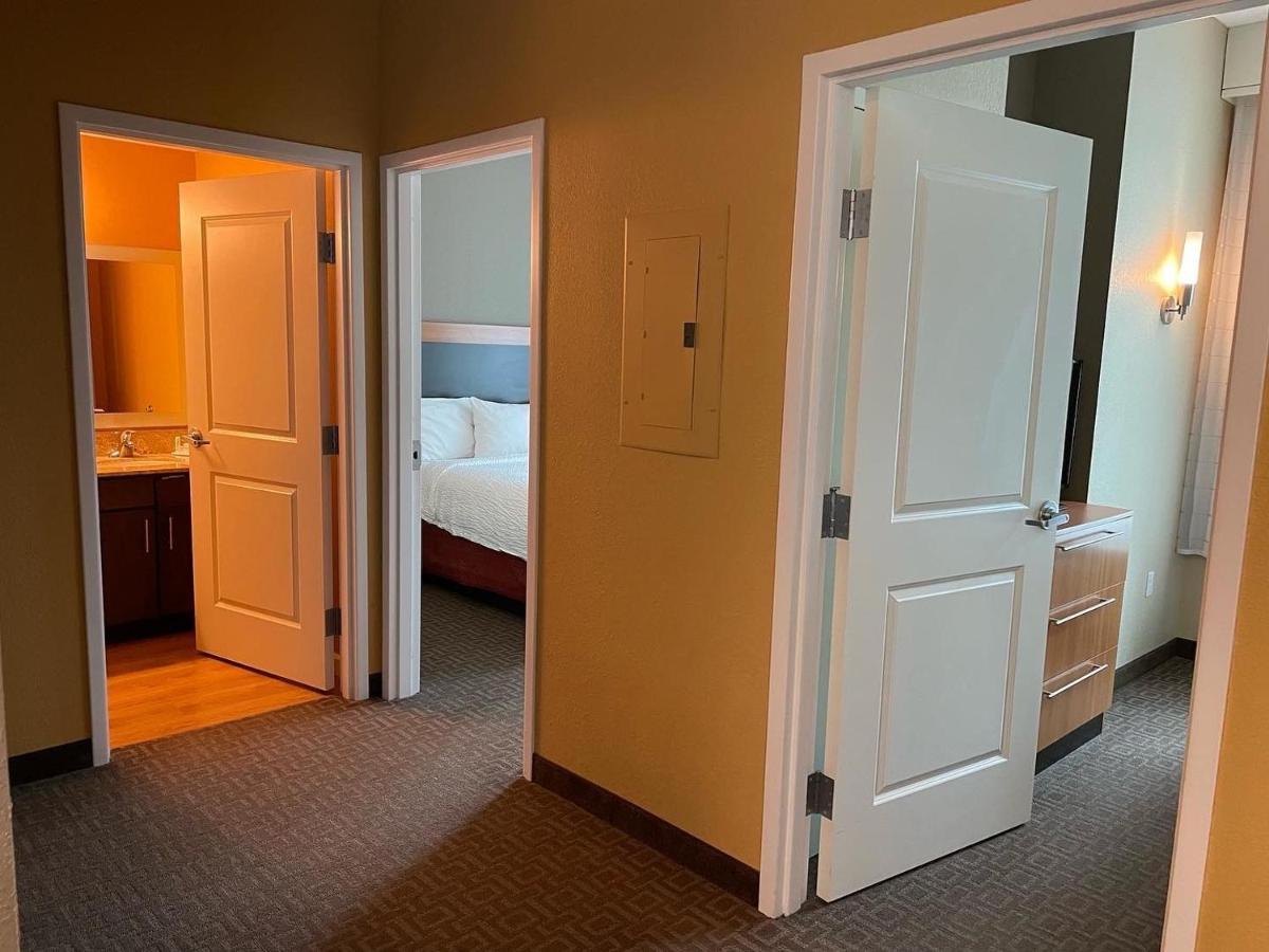 Towneplace Suites Orlando At Flamingo Crossings Town Center/Western Entrance Bay Lake Екстериор снимка