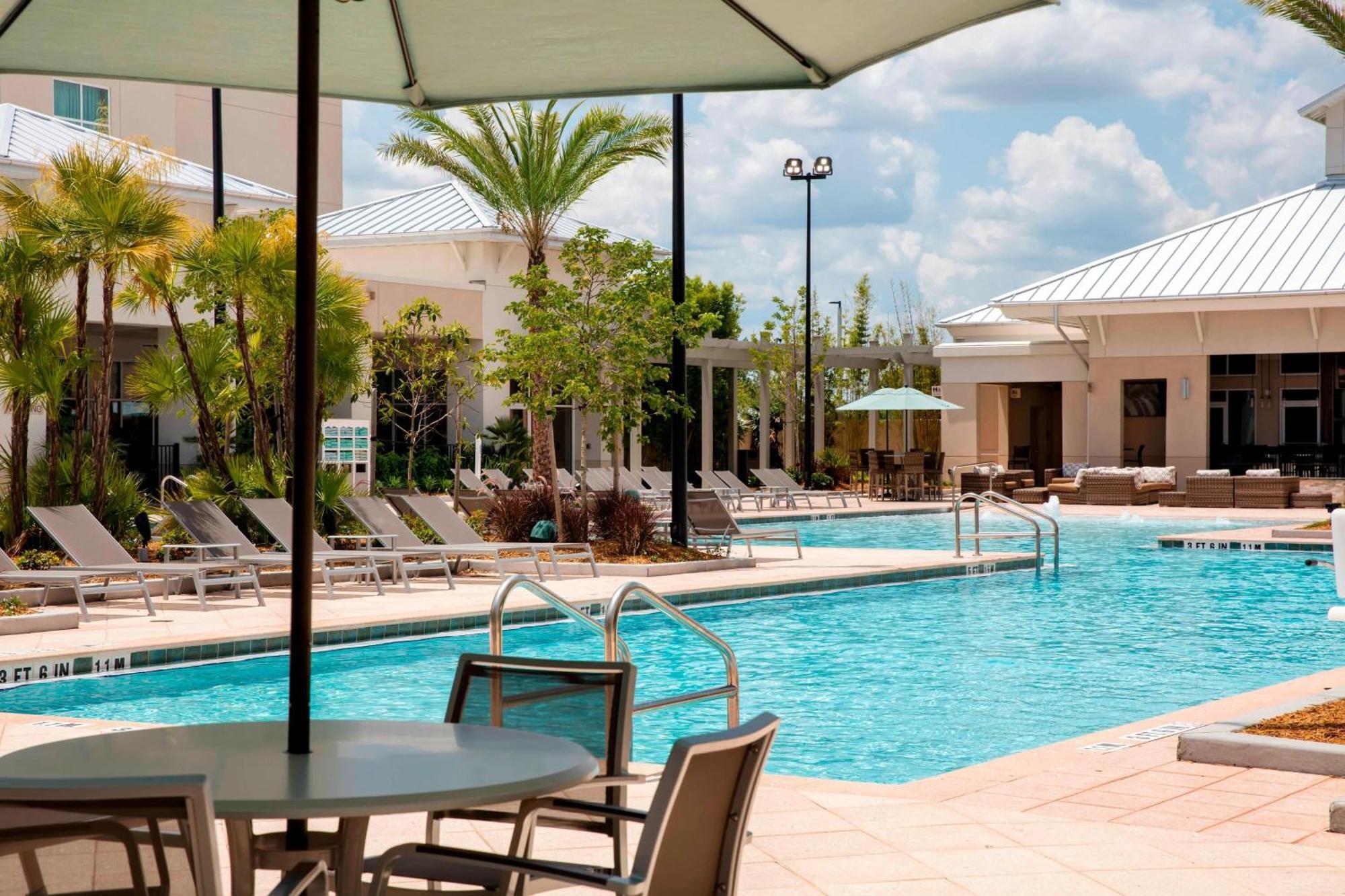 Towneplace Suites Orlando At Flamingo Crossings Town Center/Western Entrance Bay Lake Екстериор снимка
