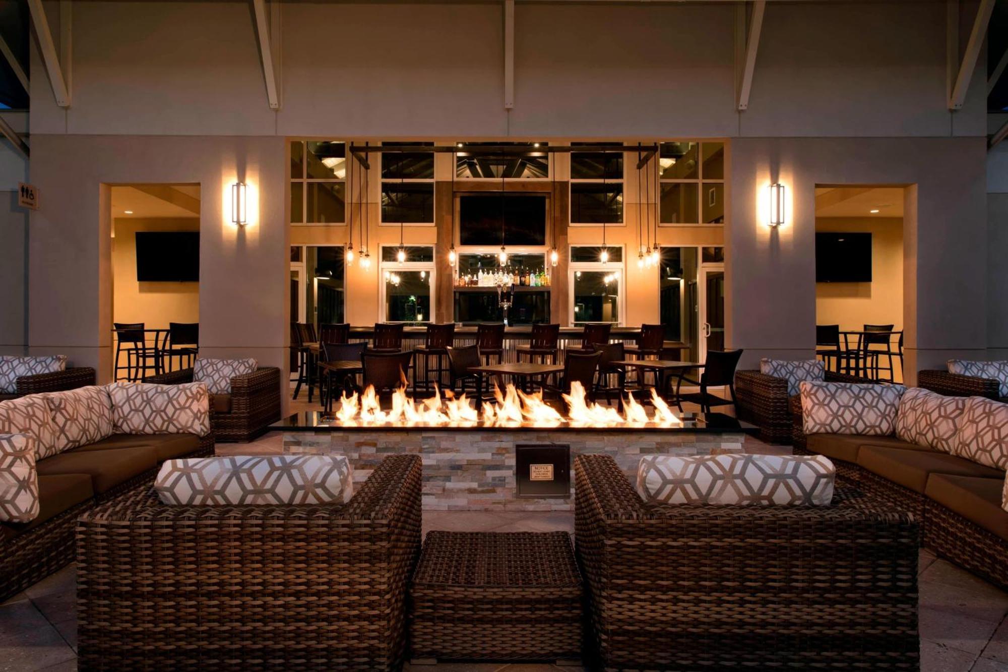 Towneplace Suites Orlando At Flamingo Crossings Town Center/Western Entrance Bay Lake Екстериор снимка
